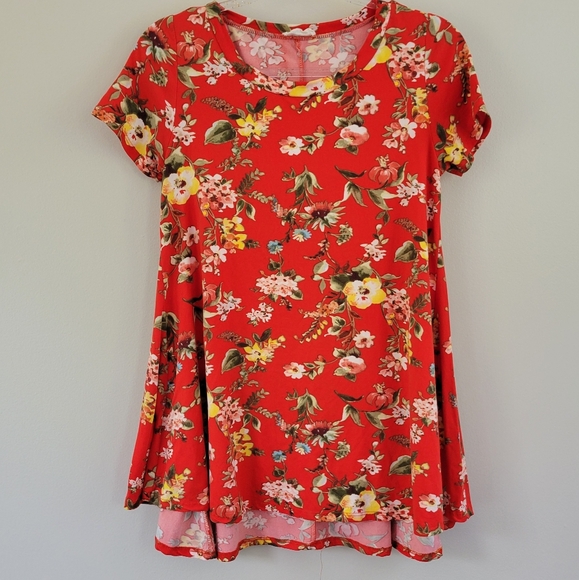 Myespen red floral top - Picture 1 of 2